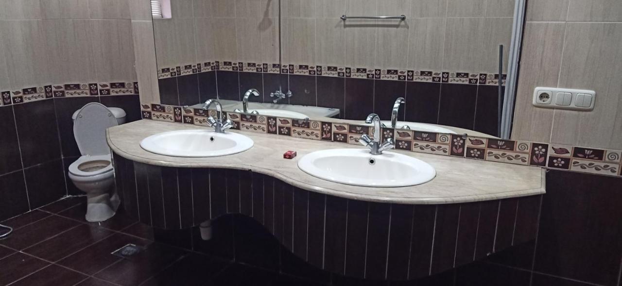 Executive Galaxy Guest House Islamabad Eksteriør bilde
